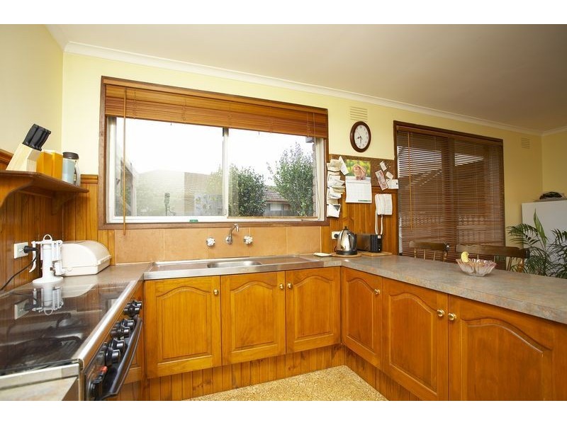 19 Escabon Grove, Frankston VIC 3199