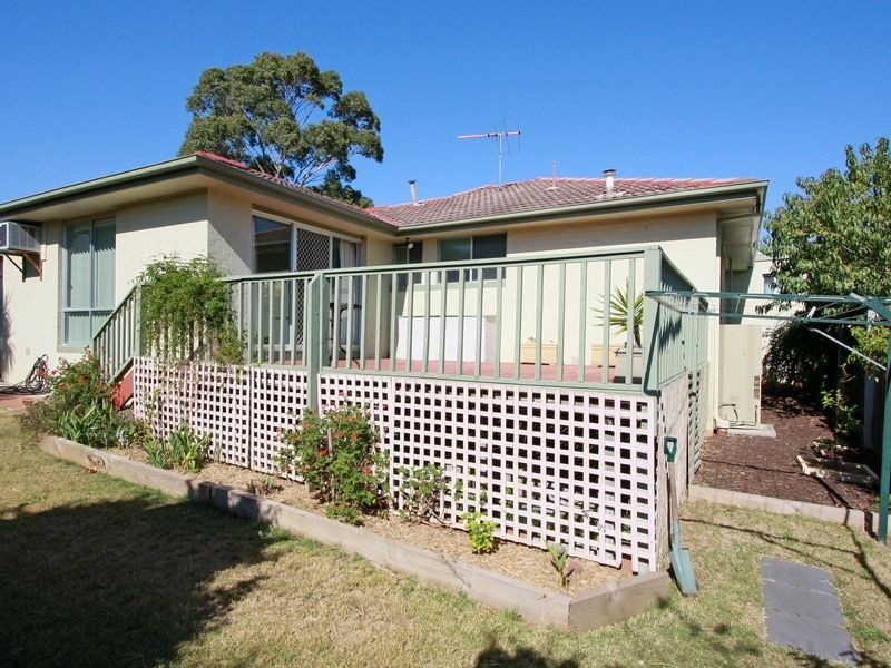 2 Hilton Court, Frankston VIC 3199
