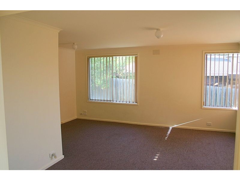 21 Inglenook Crescent, Frankston VIC 3199