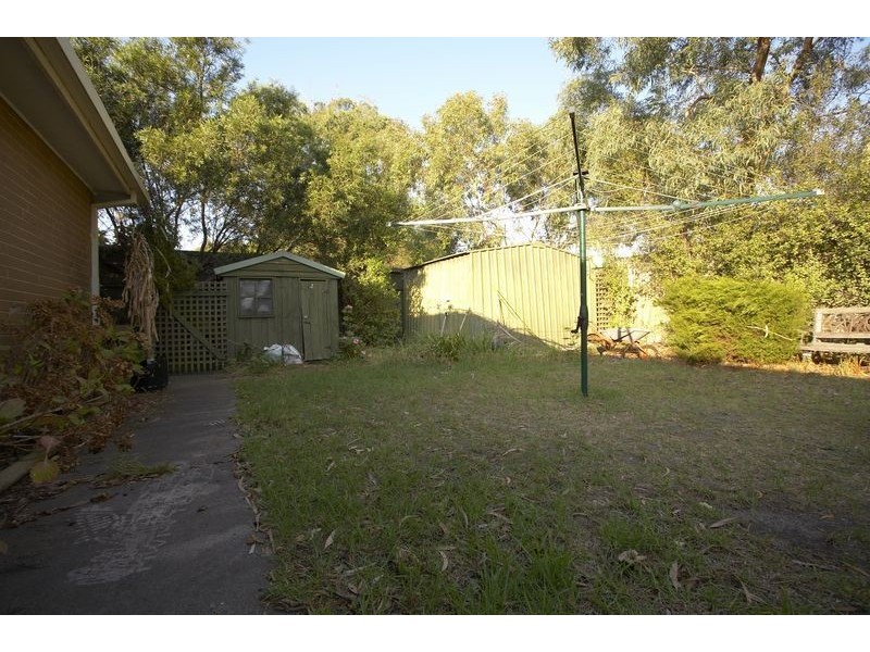 42 Gairloch Drive, Frankston VIC 3199