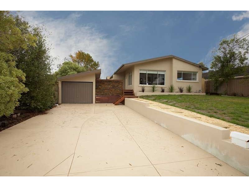 100 Grimwade Crescent, Frankston VIC 3199