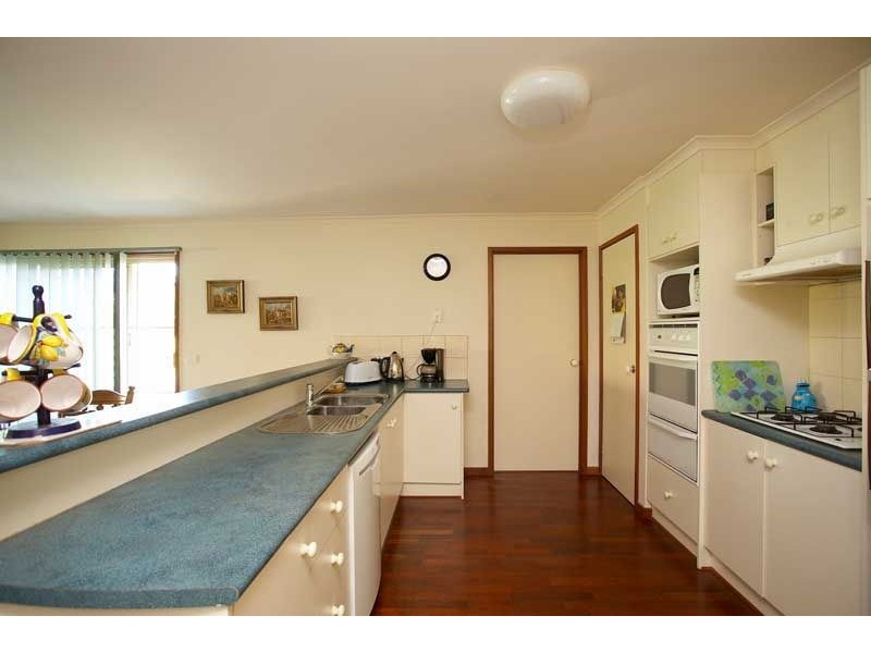 44 Fingal Drive, Frankston VIC 3199