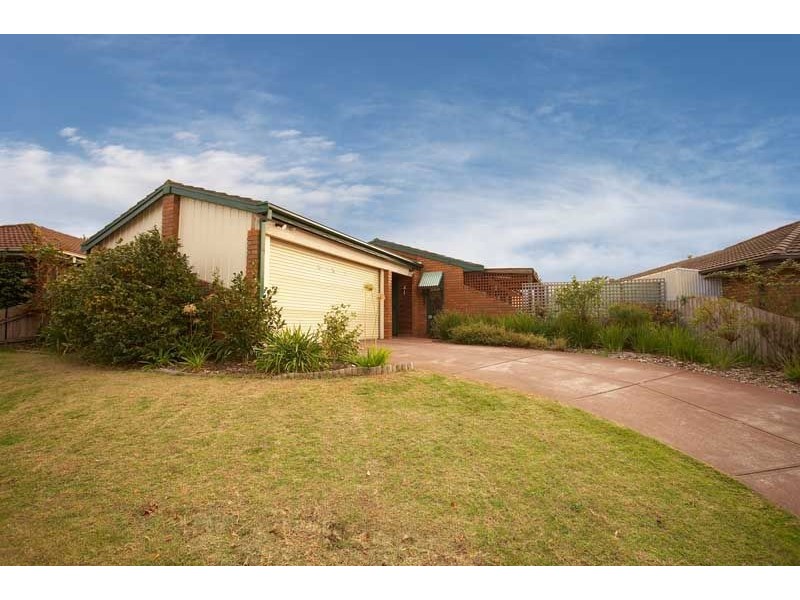 5 Ballymore Court, Frankston VIC 3199