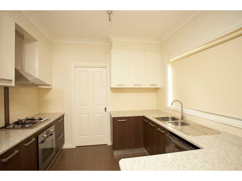 2/11-13 Culcairn Drive, Frankston VIC 3199