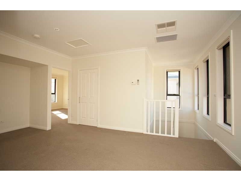 2/11-13 Culcairn Drive, Frankston VIC 3199