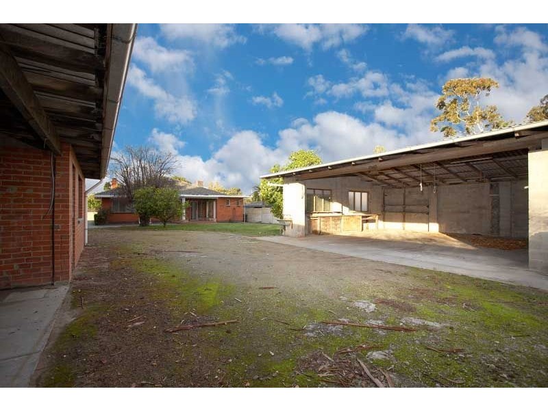 4 Bondi Avenue, Frankston VIC 3199