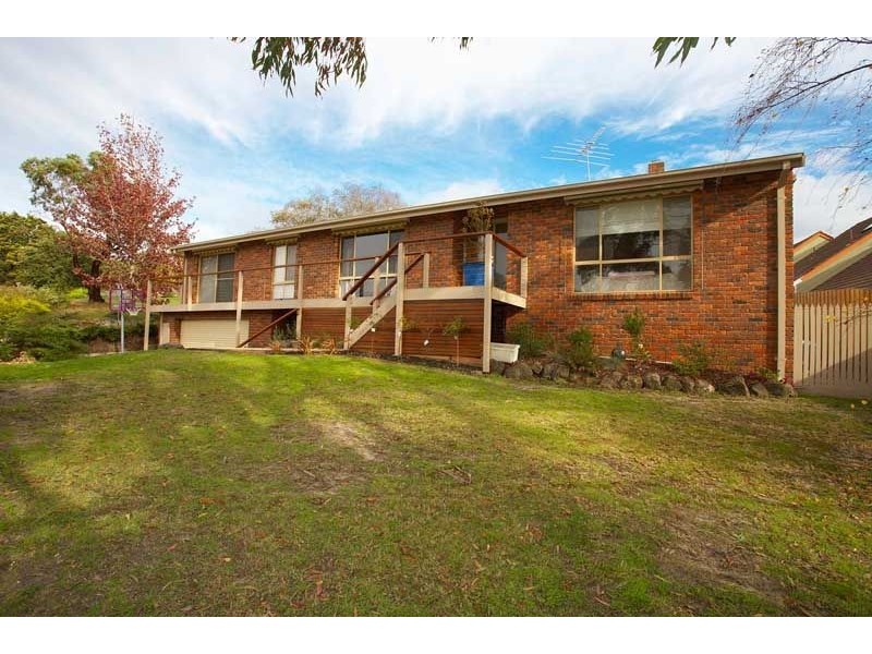 8 Tindal Court, Frankston South VIC 3199