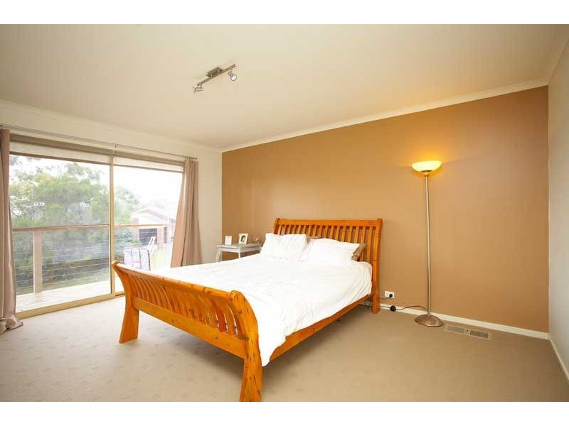 8 Tindal Court, Frankston South VIC 3199