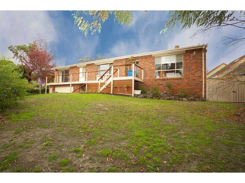 8 Tindal Court, Frankston South VIC 3199