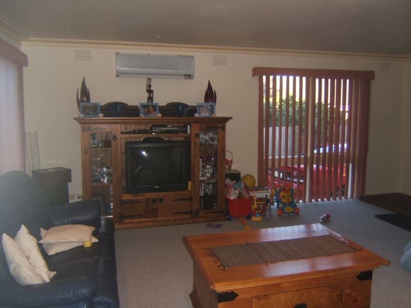 12 Moate Street, Langwarrin VIC 3910