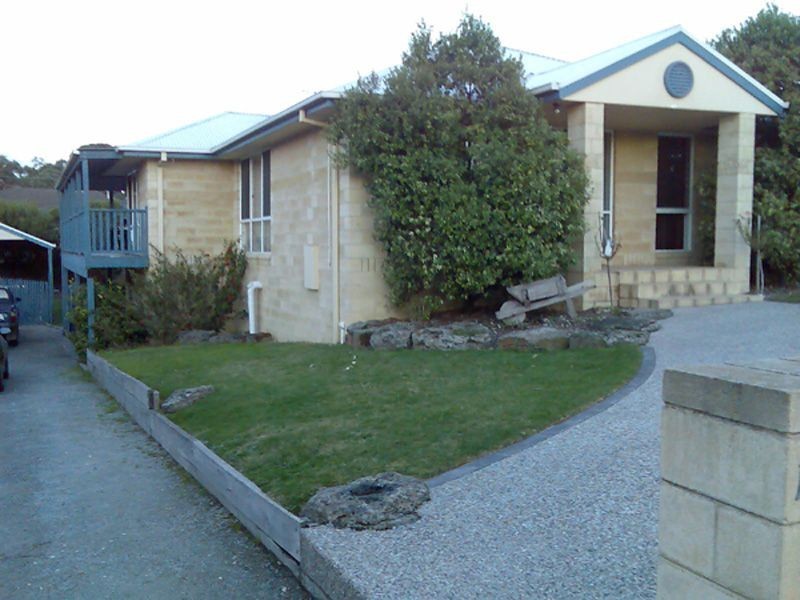 14 Ash Grove North, Langwarrin VIC 3910