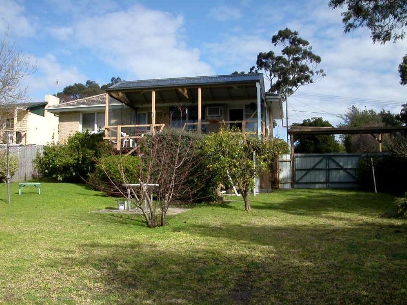 13 Kenilworth Avenue, Frankston VIC 3199