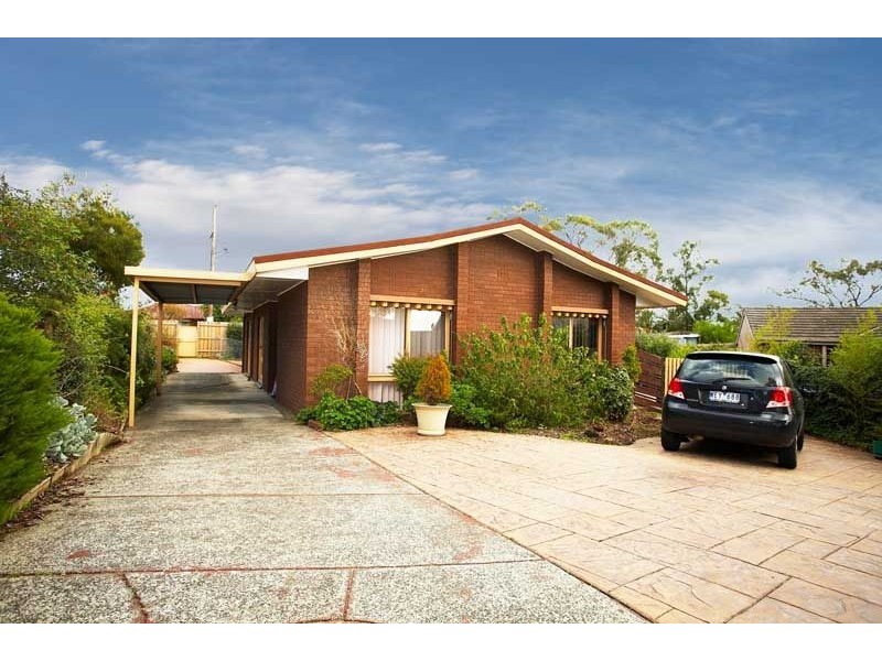 8 Tooloomba Court, Frankston VIC 3199