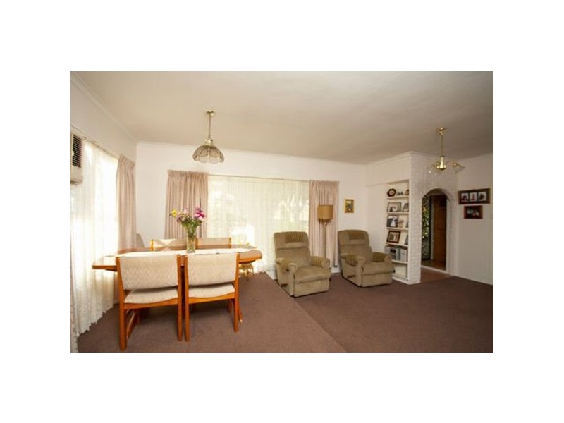 33 Moreton Street, Frankston North VIC 3200