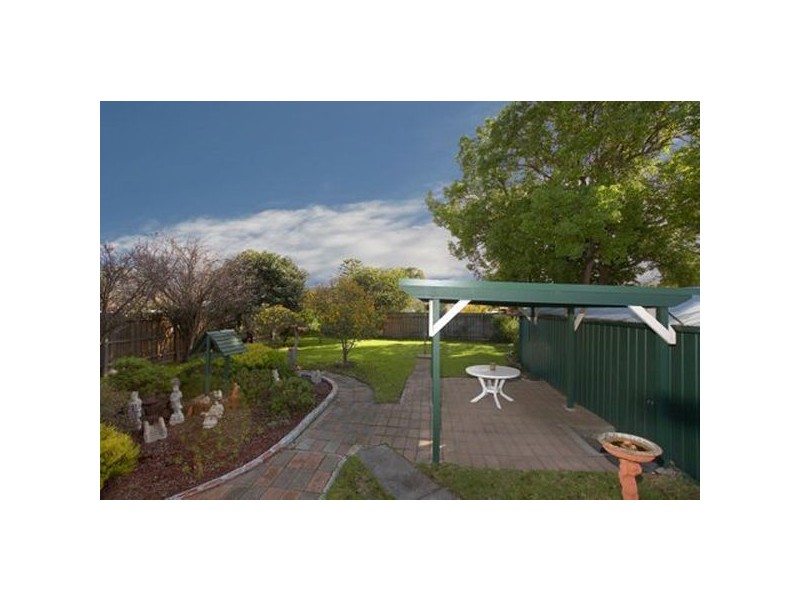 33 Moreton Street, Frankston North VIC 3200