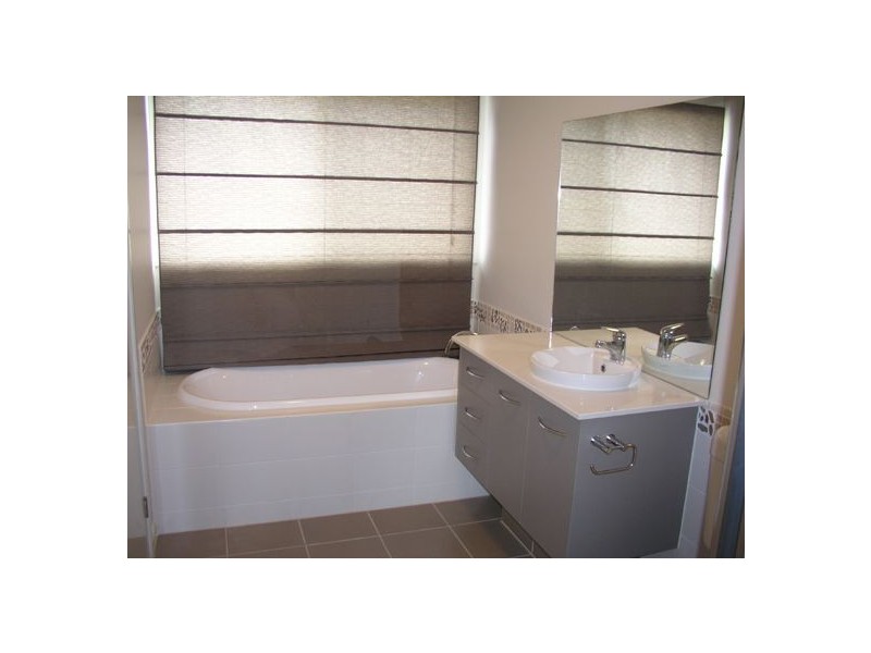 8 Wills Court, Sandhurst VIC 3977