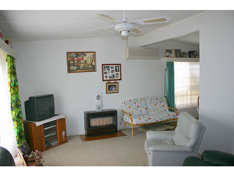 126 Rosslyn Avenue, Seaford VIC 3198