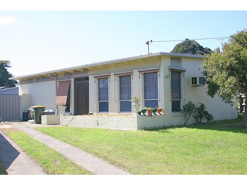 22 Bursaria Crescent, Frankston North VIC 3200