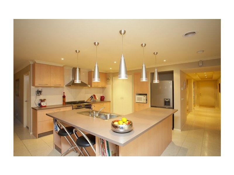 1 Newton St, Seaford VIC 3198