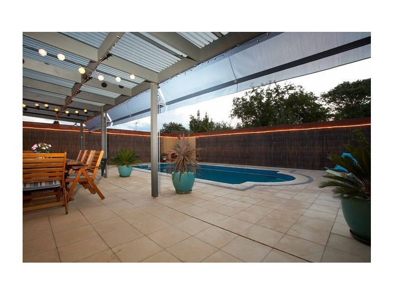 1 Newton St, Seaford VIC 3198