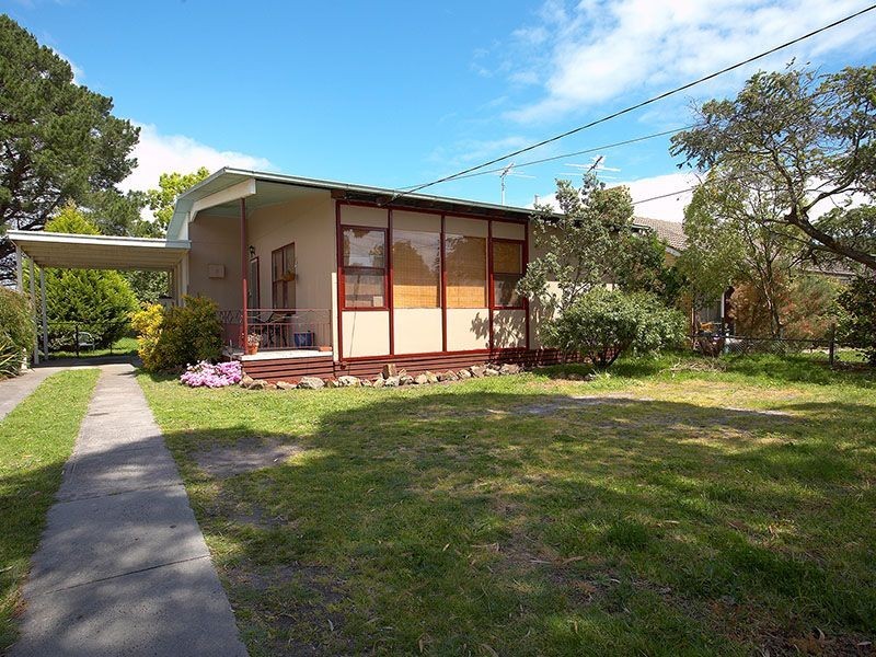 8 Coolgardie Street, Frankston North VIC 3200