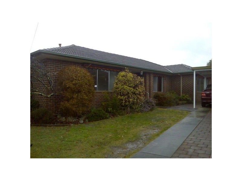 73 Lucerne, Frankston VIC 3199