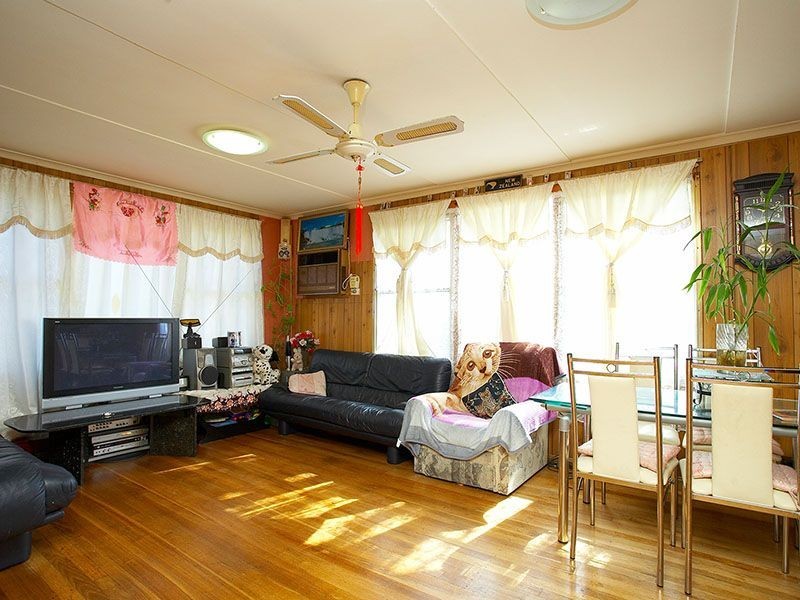 68  Monterey Boulevard, Frankston North VIC 3200