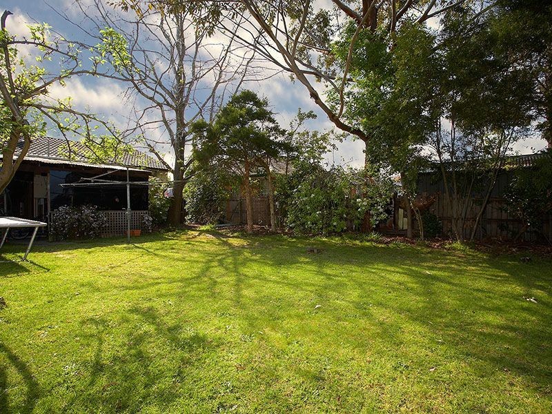 68  Monterey Boulevard, Frankston North VIC 3200