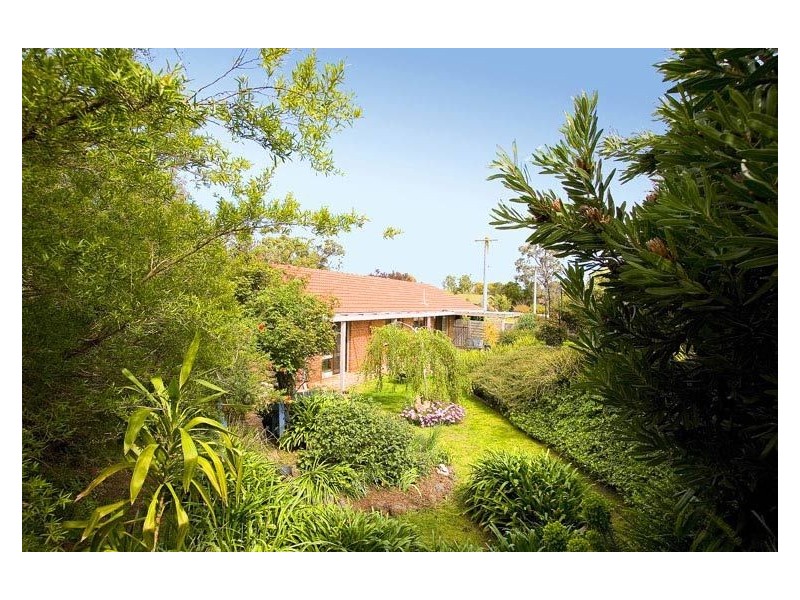 5 Naomi Court, Frankston VIC 3199