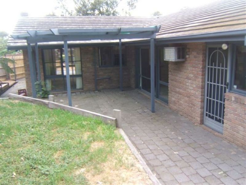 5 Ellesmere Crt, Frankston VIC 3199
