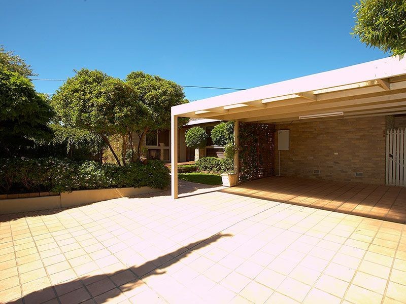 48 The Trossachs, Frankston VIC 3199