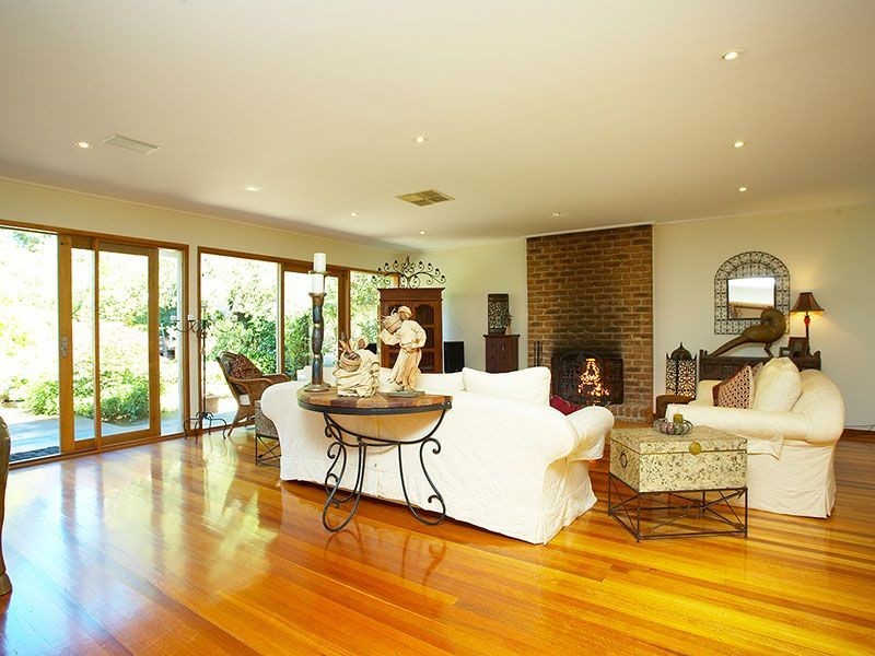 48 The Trossachs, Frankston VIC 3199