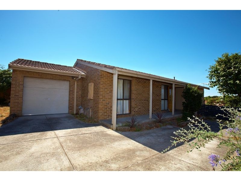 2/5 St. Johns Av., Frankston VIC 3199