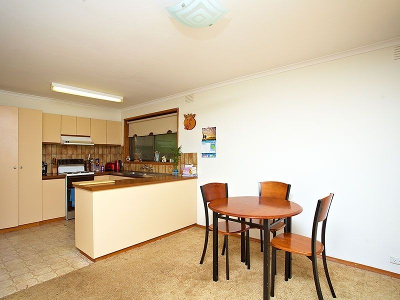 2/5 St. Johns Av., Frankston VIC 3199