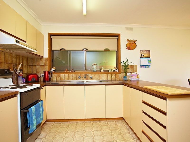 2/5 St. Johns Av., Frankston VIC 3199