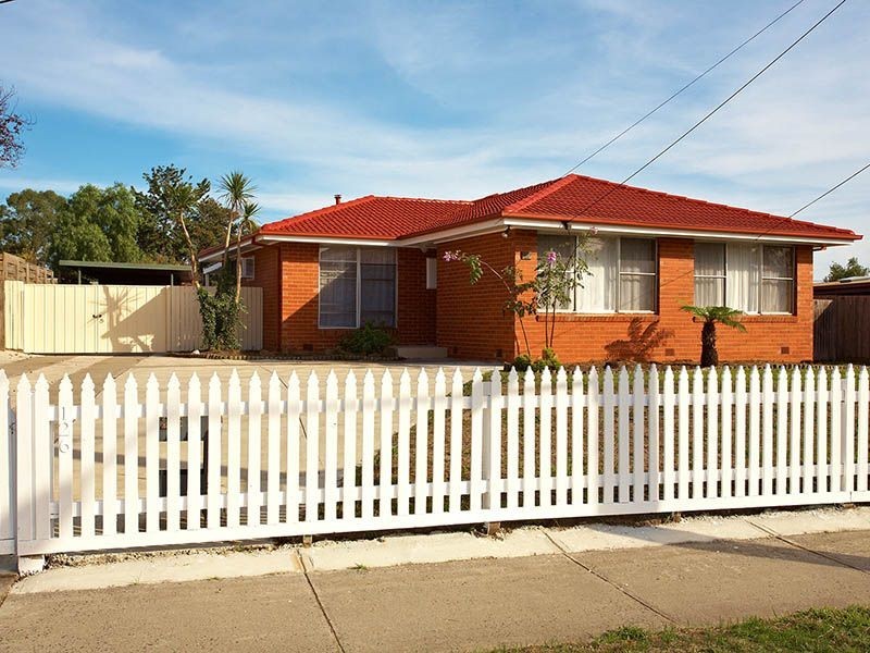 126 Excelsior Dve., Frankston North VIC 3200