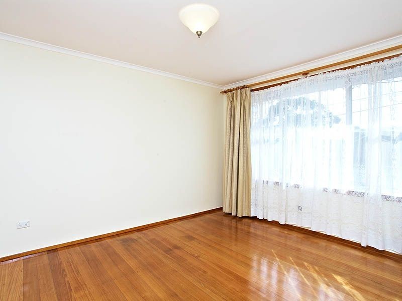126 Excelsior Dve., Frankston North VIC 3200
