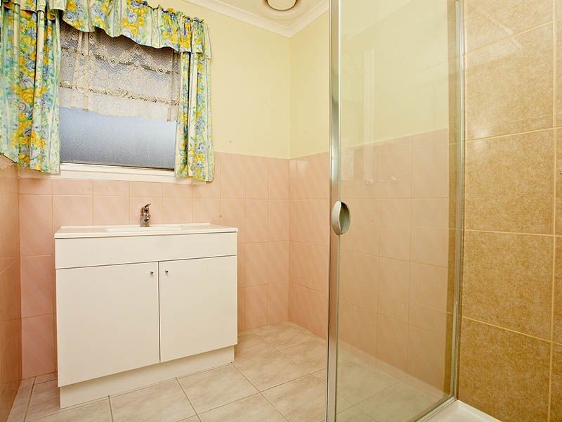 126 Excelsior Dve., Frankston North VIC 3200