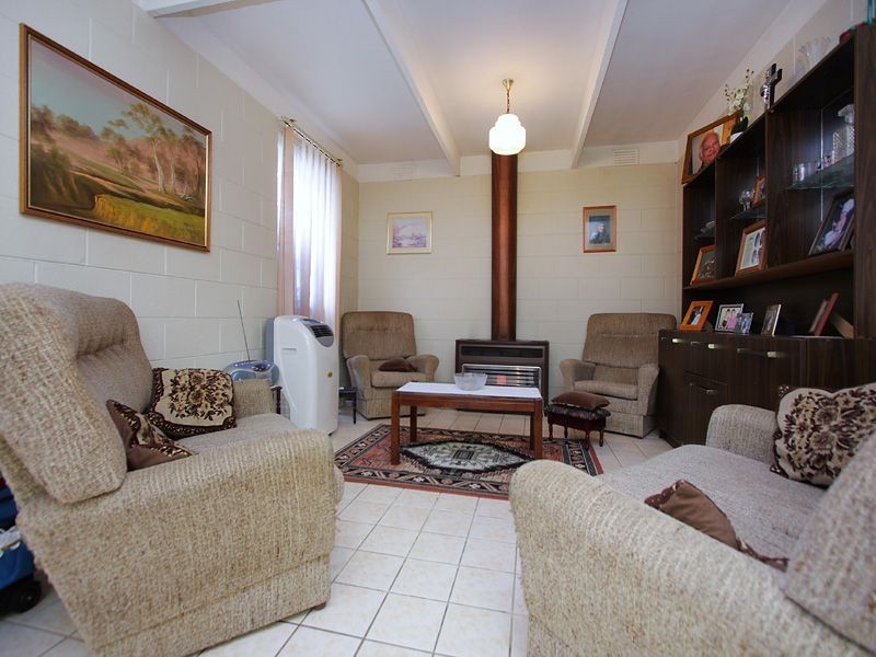 16 Hunt Drive, Seaford VIC 3198