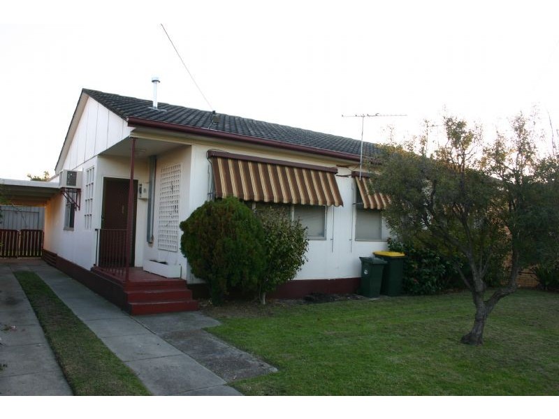 6 Nodding Avenue, Frankston North VIC 3200
