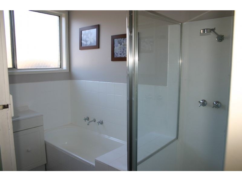 34 Karingal Drive, Frankston VIC 3199