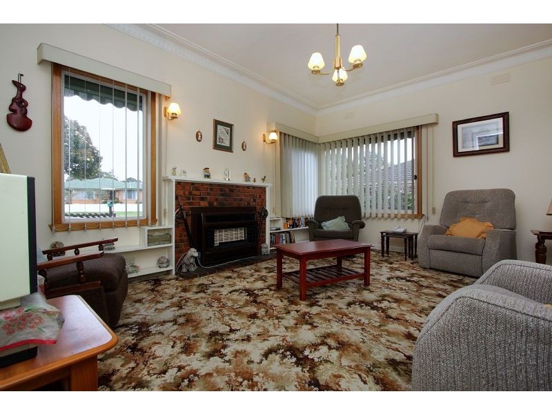 1 Reservoir Road, Frankston VIC 3199