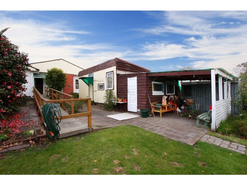 1 Reservoir Road, Frankston VIC 3199