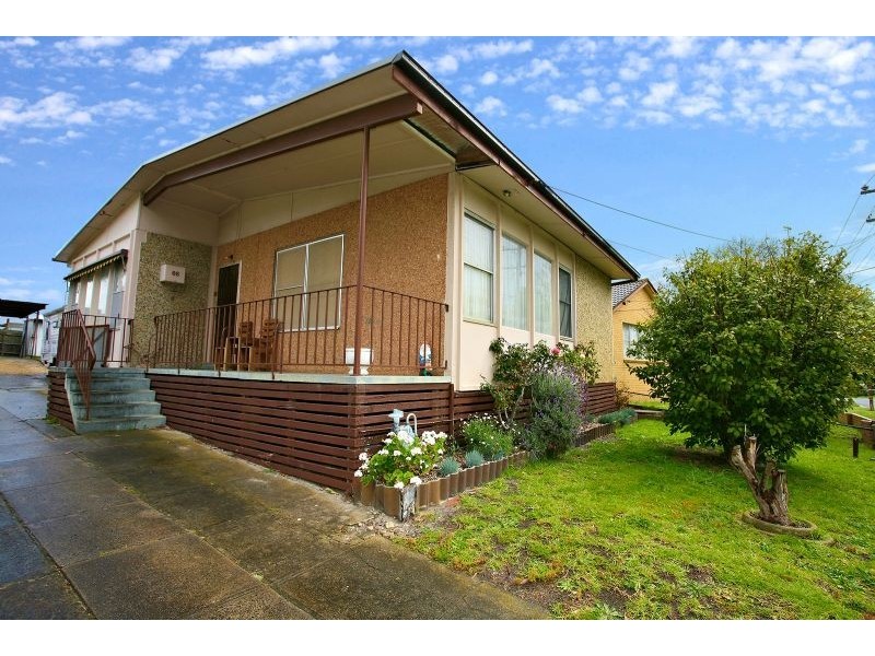 66 Forest Drive, Frankston North VIC 3200