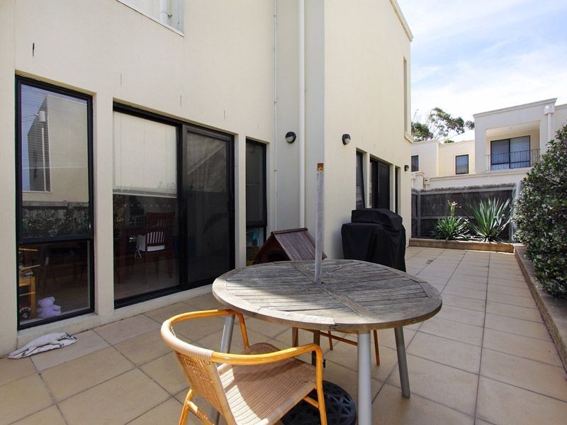 2/199 Nepean Hwy, Seaford VIC 3198