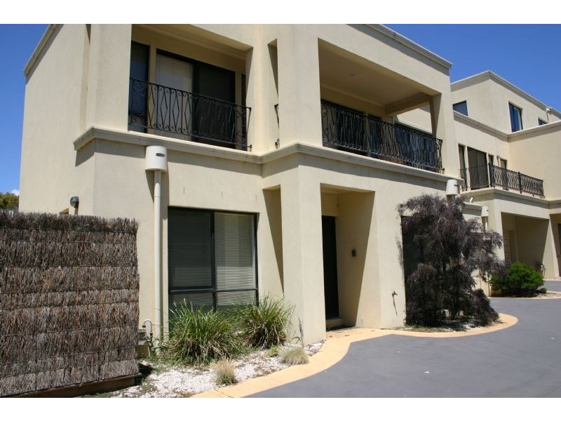 2/199 Nepean Hwy, Seaford VIC 3198