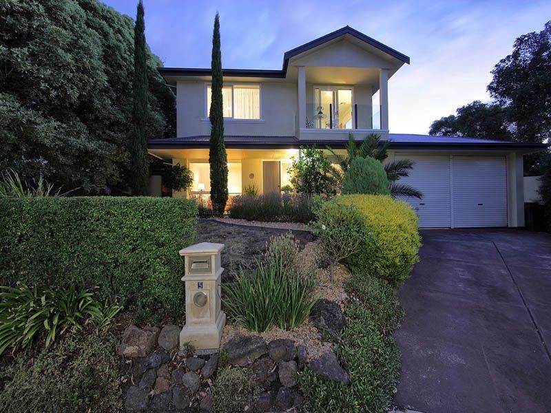 5 Burramine Crt., Frankston South VIC 3199