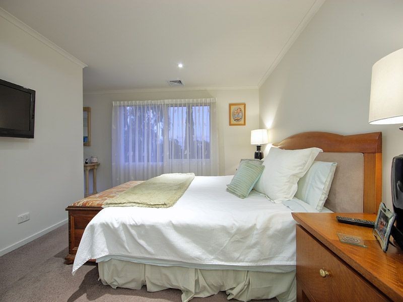 5 Burramine Crt., Frankston South VIC 3199