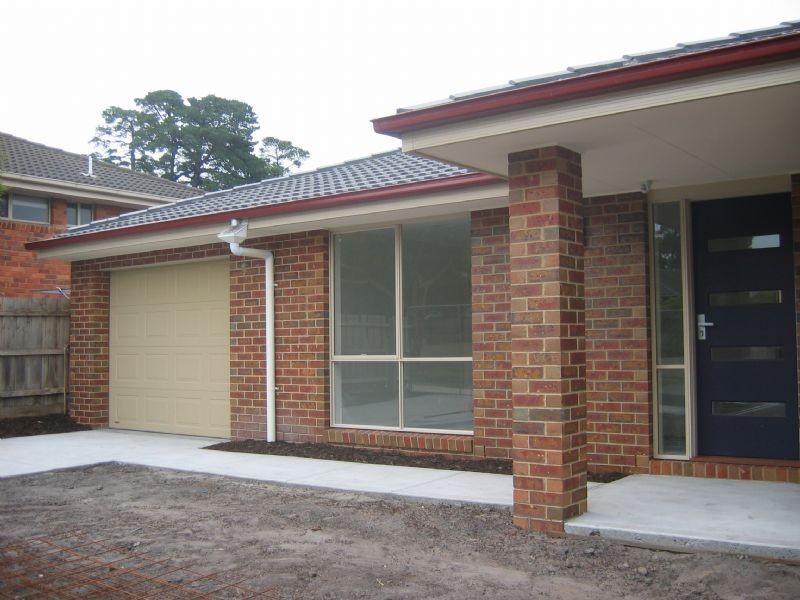 1/3 Athol Court, Langwarrin VIC 3910