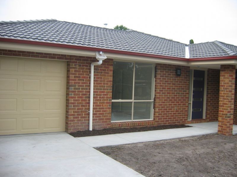 1/3 Athol Court, Langwarrin VIC 3910